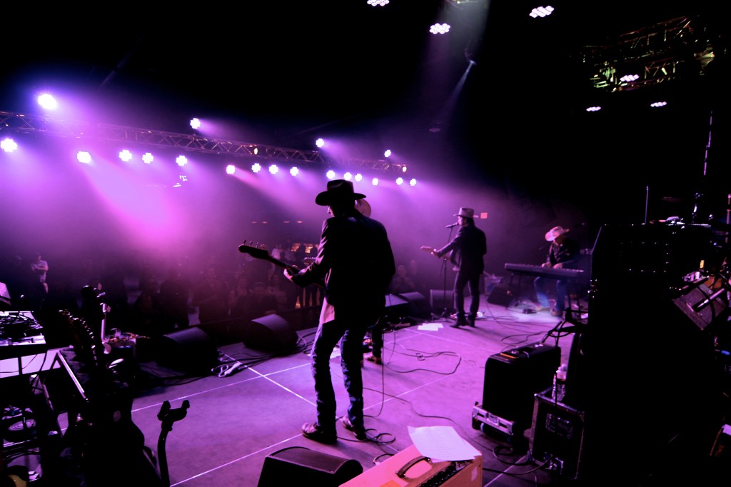 Chauvet WhitneyPeak2