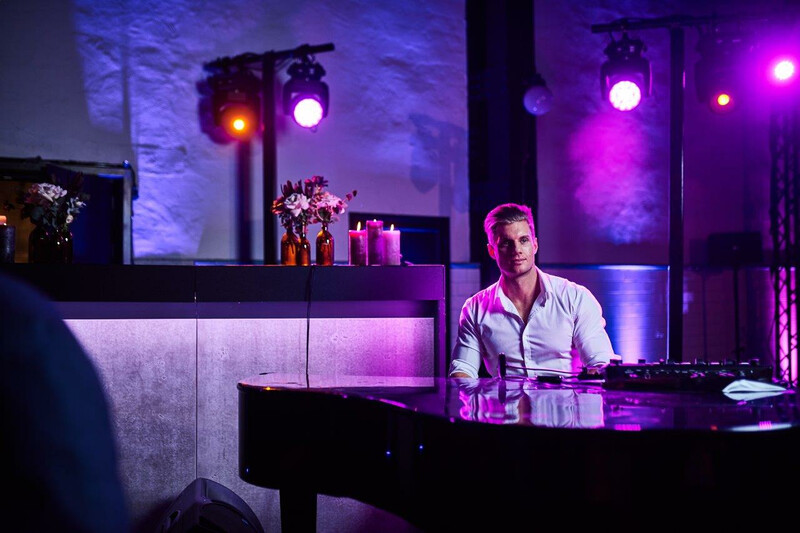 IndustrialWedding2_PhotoCredit-Jonathan-Vahsen