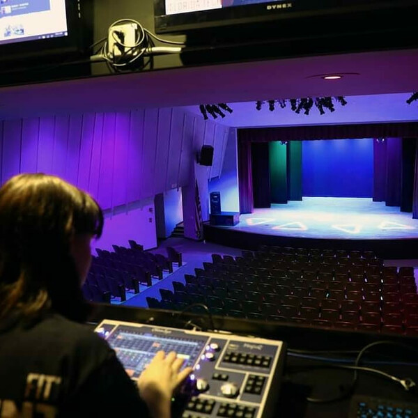 FIT_Theatre - Ovation 3 FIT_Theatre - Ovation 3