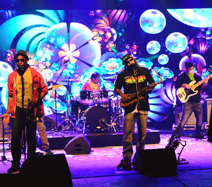 Virtual_Island - Maverick - Rogue 1