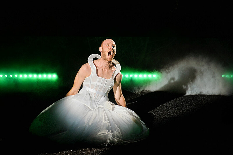 Swan Lake - COLORado Batten Q15 2