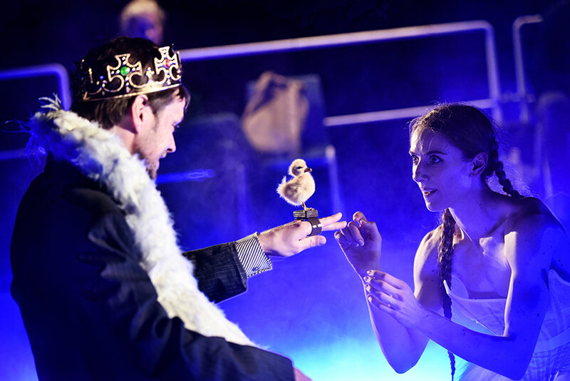 Swan Lake - COLORado Batten Q15 3