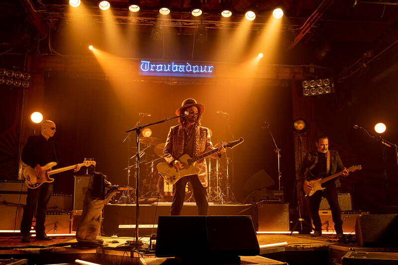 sm_TheDirtyKnobs_4_PhotoCredit_Wrenne Evans