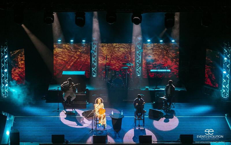 Girls_on_the_move - Maverick MK2 Spot 6