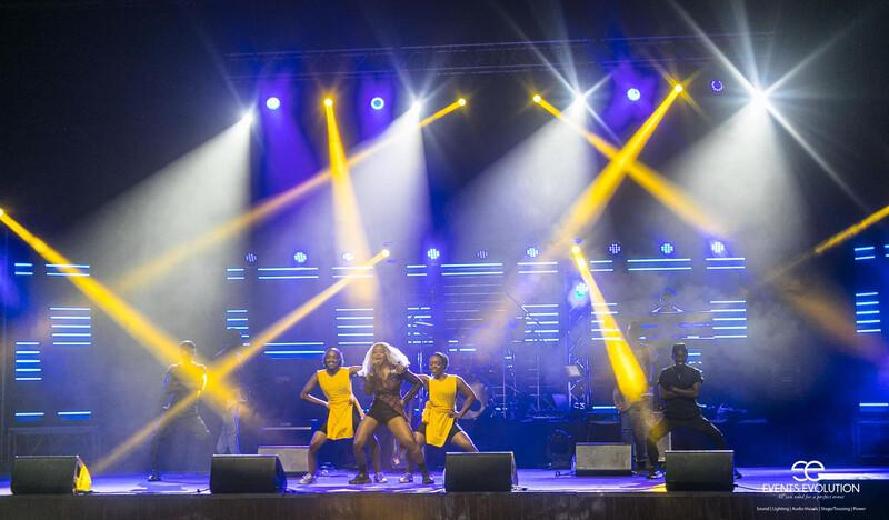 Girls_on_the_move - Maverick MK2 Spot 7