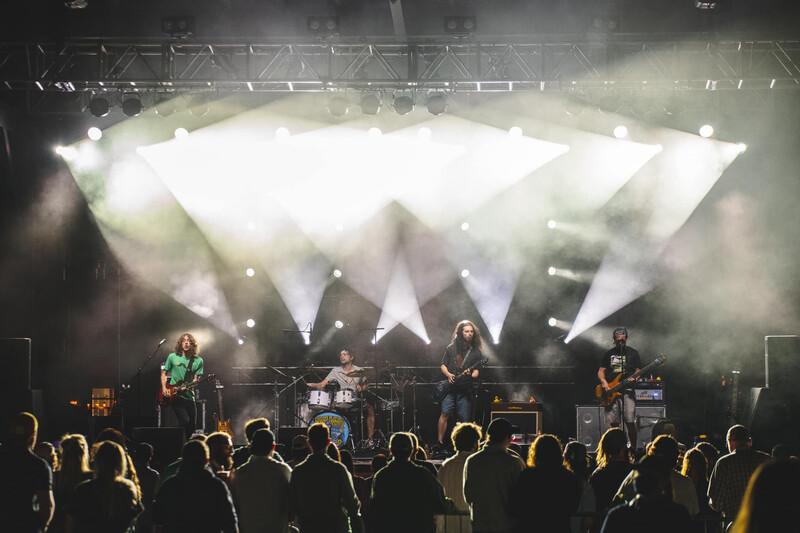 PigeonsPlayingPingPong - 5