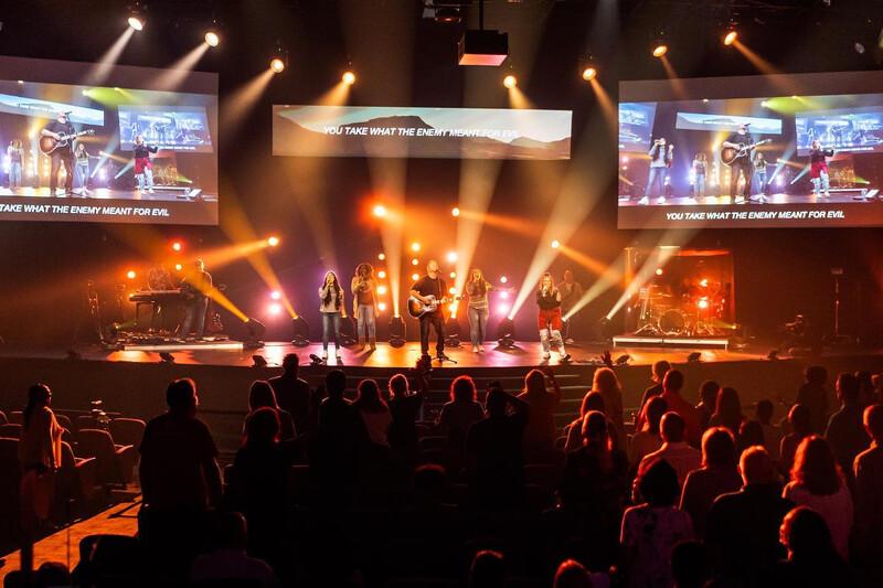 NightOfWorship_1