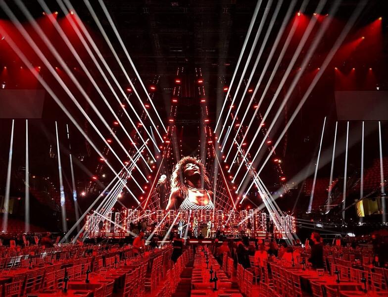 Allen Branton Uses 100+ CHAUVET Professional Fixtures at Rock Hall of Famen