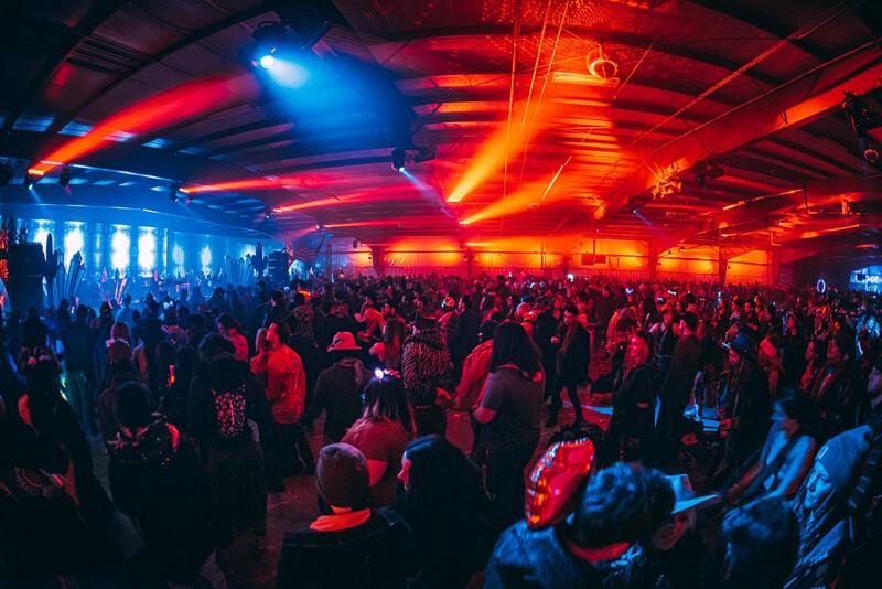 Cody Lisle and CHAUVET Professional Reflect Spirit of Gem and Jam Festival in Vivid Color 