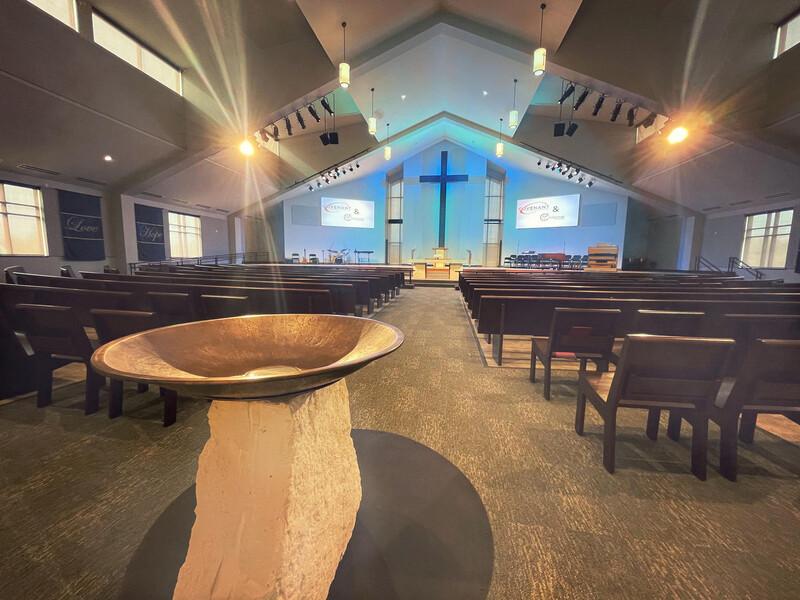 Chandler Mann and CHAUVET Professional Balance Light at Holy Cross Lutheran Chandler Mann and CHAUVET Professional Balance Light at Holy Cross Lutheran