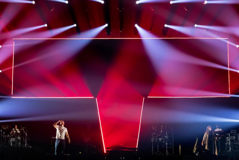 Maarten de Man of mdm productions Lights Tourist LeMC With Help From CHAUVET Professional