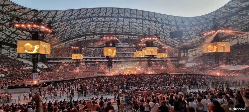  Victorien Cayzeele Calls on CHAUVET Professional to Create Connective Looks for Soprano Tour