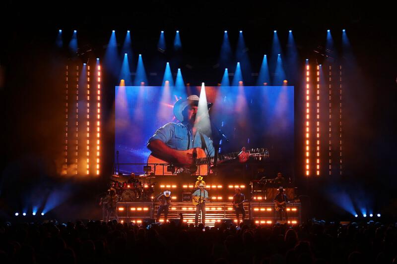 Chris Reade and Jay Ballinger Power Jon Pardi Tour with CHAUVET Professional