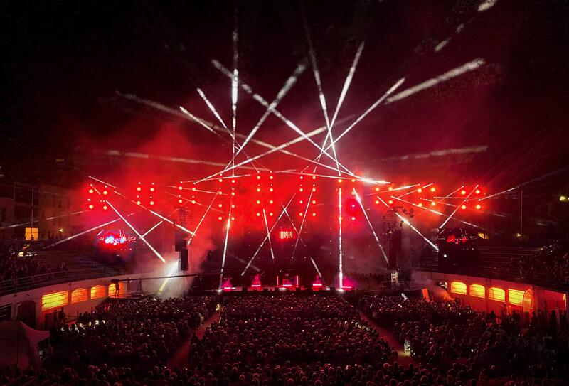 Chromatik Masters Art of Concealment at Fous Chantants d&rsquo;Al&egrave;s with CHAUVET Professional