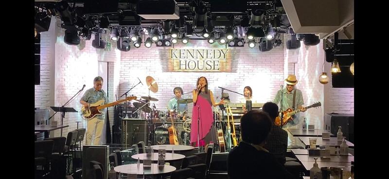 Hibino Lighting and CHAUVET Professional Create Camera-Friendly Retro Looks at Kennedy House